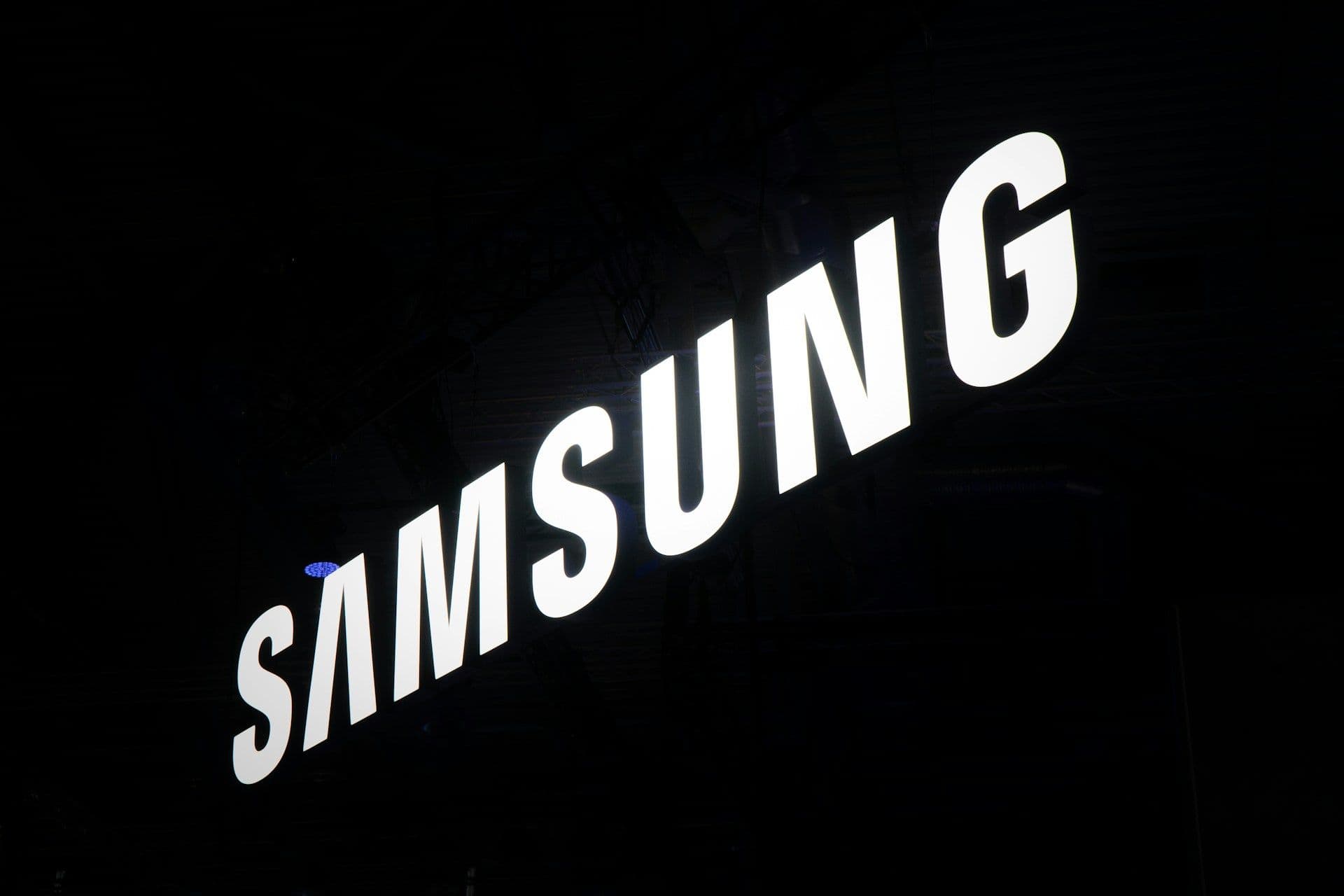 Why Is RAM So Expensive? Samsung's AI Chip Boom Just Made It the World's Most Profitable Tech Company