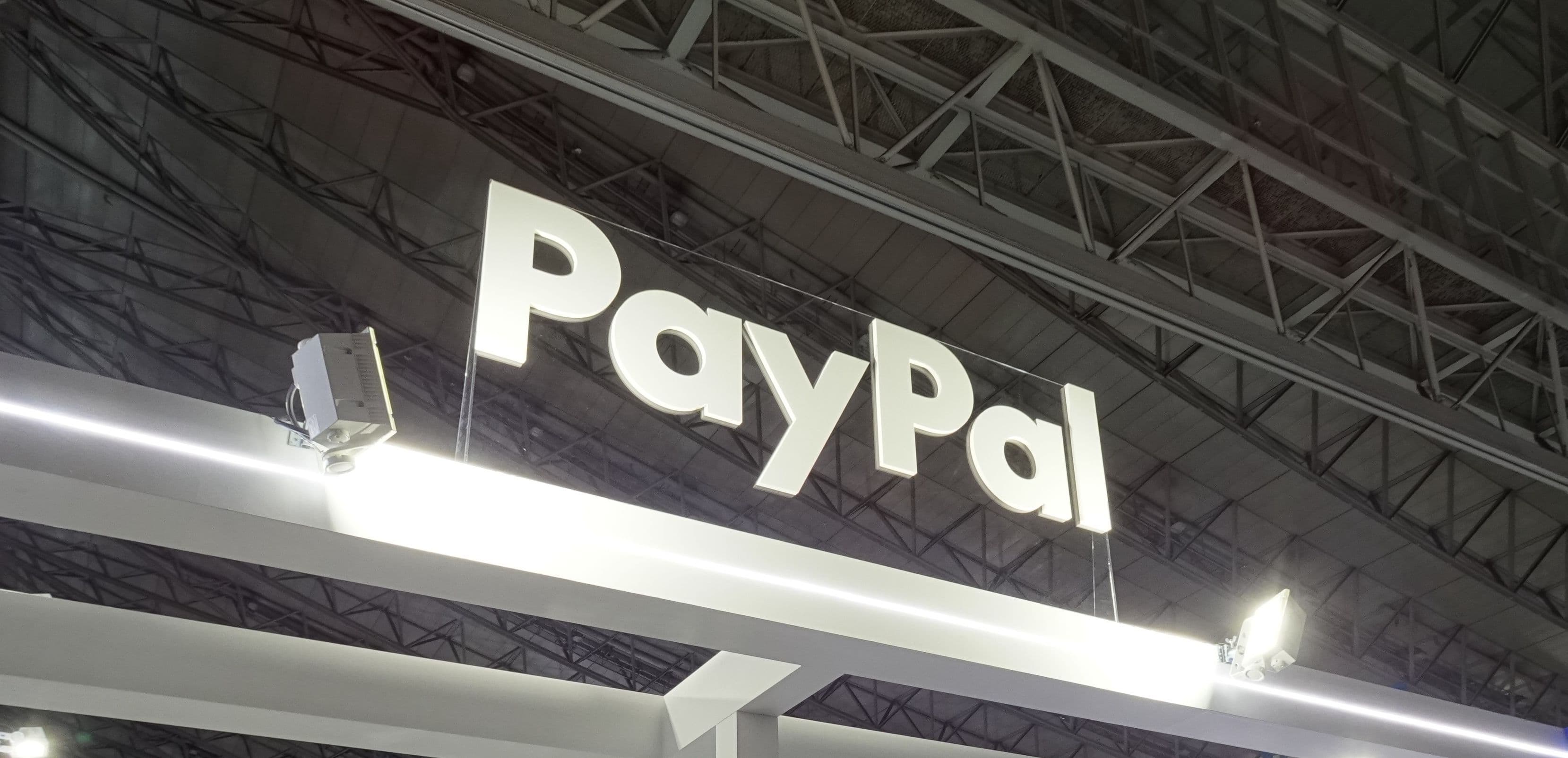 PayPal Plans to Cut 4,500 Jobs and Bet on AI to Save $1.5 Billion